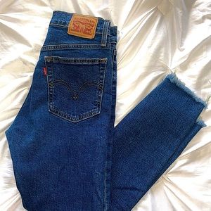 High-Waisted Wedgie Skinny Jean
